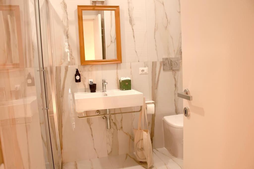 Lml Housing The Place To Be In Рим Екстер'єр фото