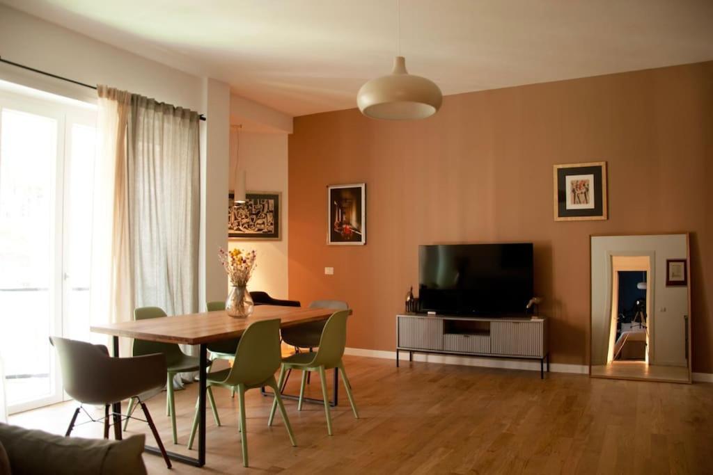 Lml Housing The Place To Be In Рим Екстер'єр фото